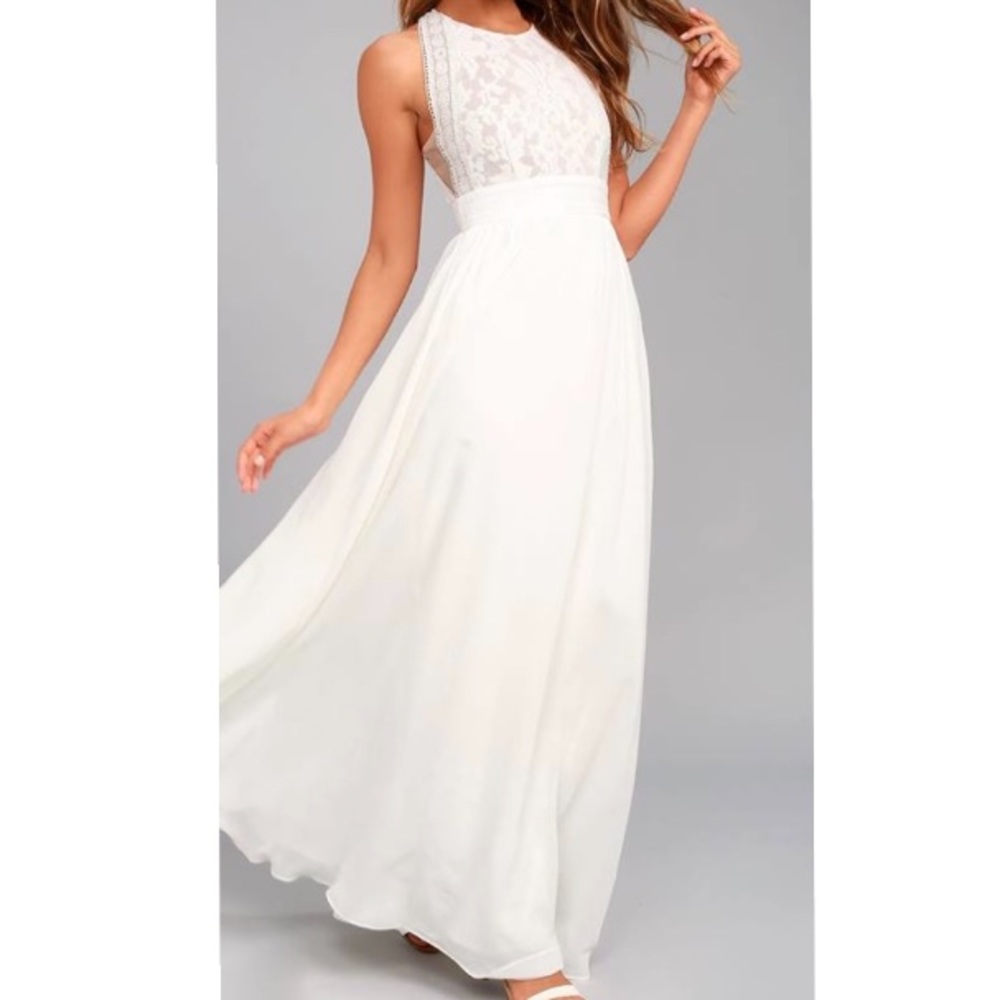White maxi Lulu’s dress, size medium